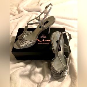Nina royal silver dress sandals; size 10